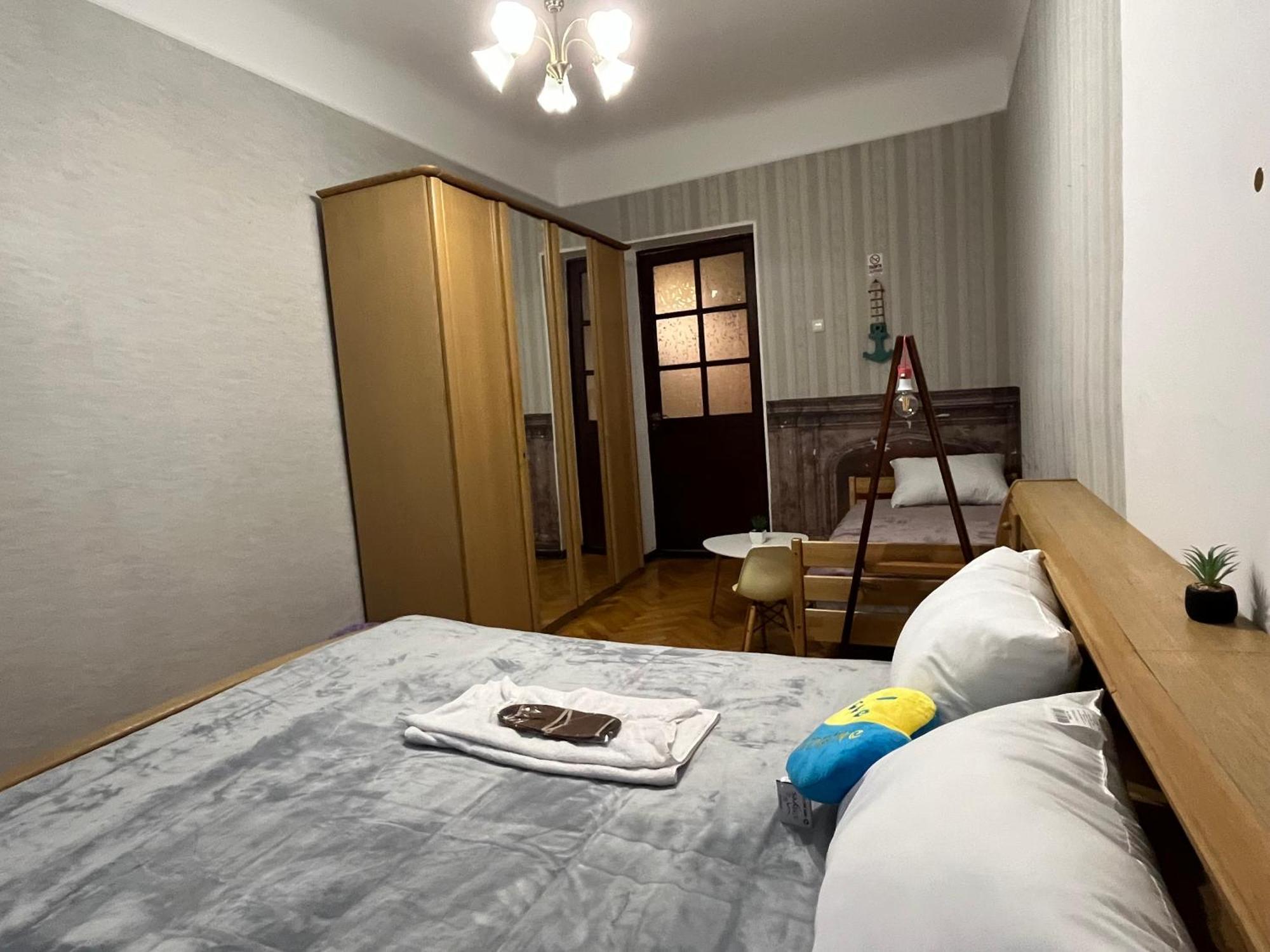 Ararat-Klovskaya Hostel-Apartments Kiev Kültér fotó